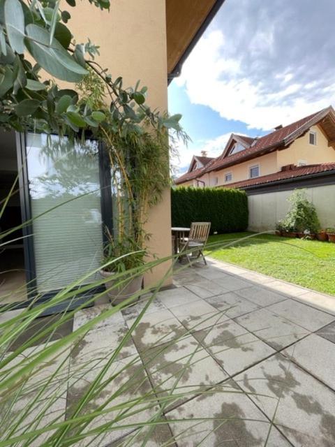 Ferienwohnung Familiengarten Volders Exteriör bild